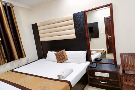 hotel room of crystal